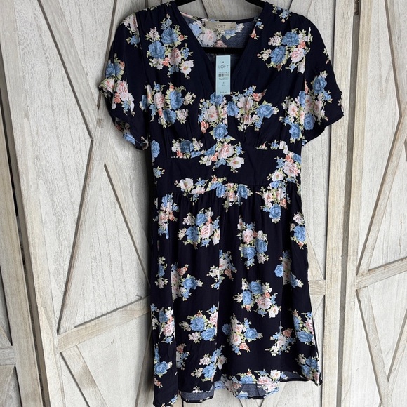 LOFT Dresses & Skirts - LOFT Navy Floral V-Neck Dress